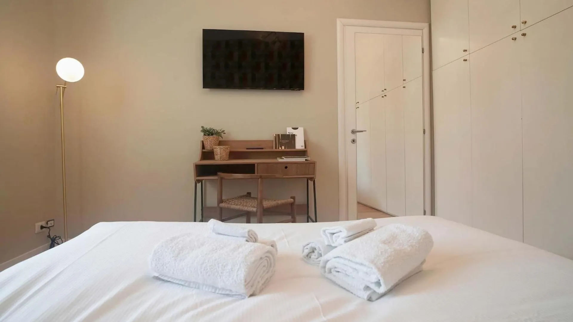 Lovely Apartments In The Hearth Of Brera By Rentopolis Milano 0*,  Italien