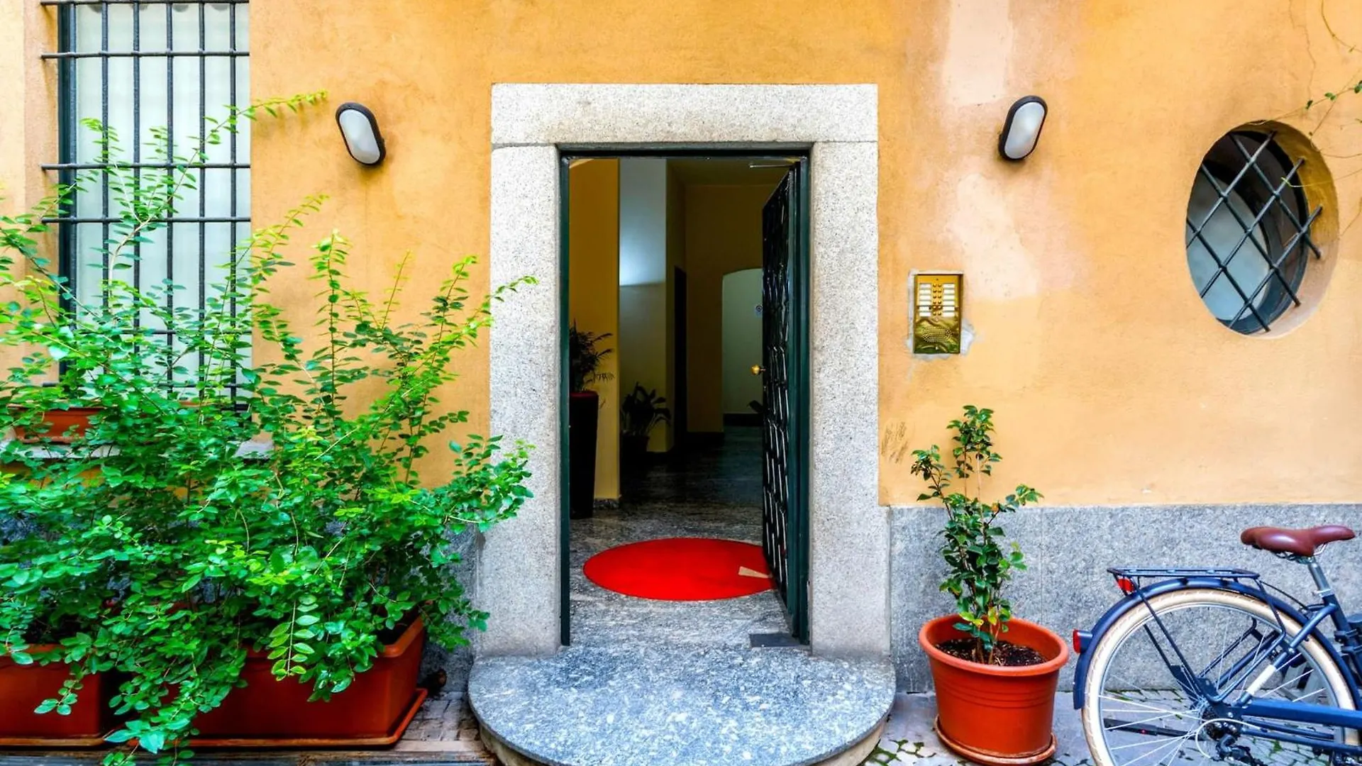 Lovely Apartments In The Hearth Of Brera By Rentopolis Milano