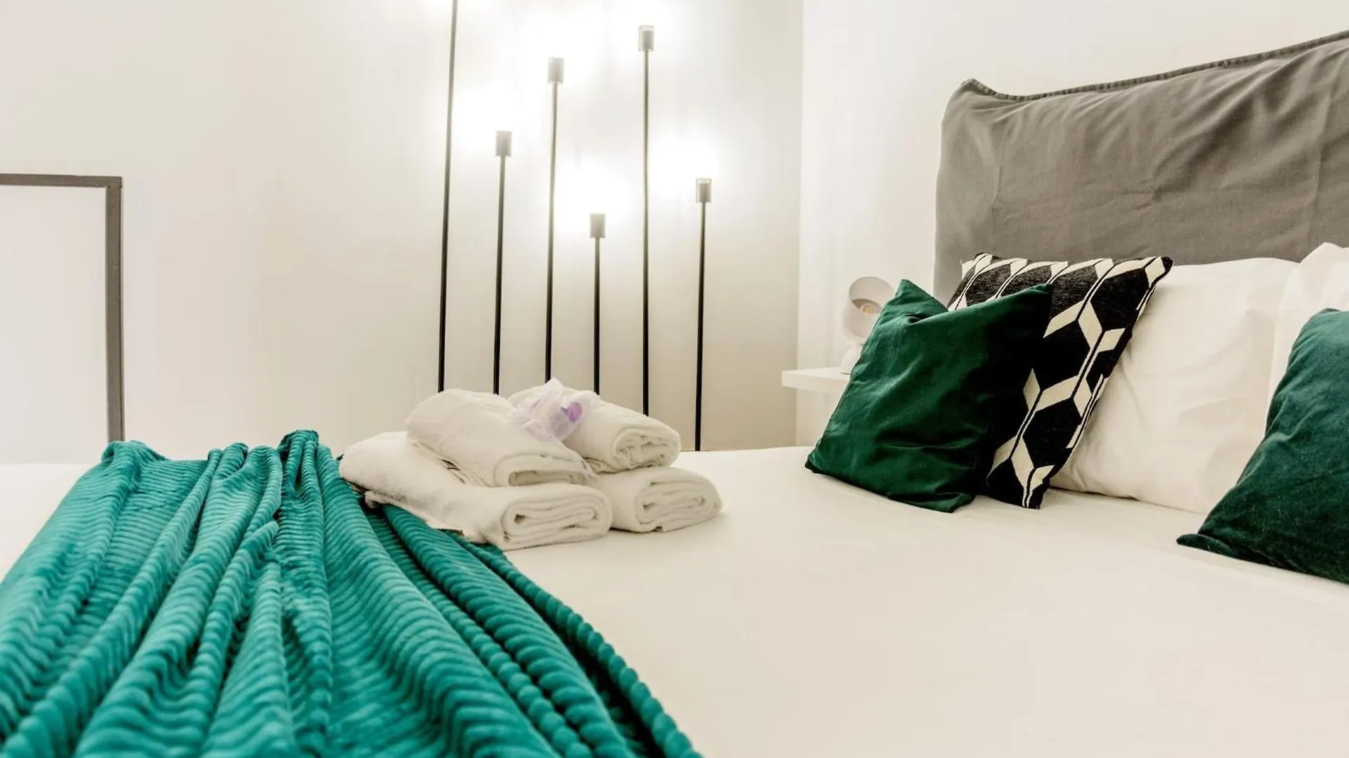 Lovely Apartments In The Hearth Of Brera By Rentopolis Milano 0*,