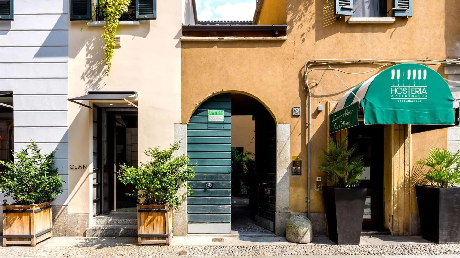 Lovely Apartments In The Hearth Of Brera By Rentopolis Milan Italy