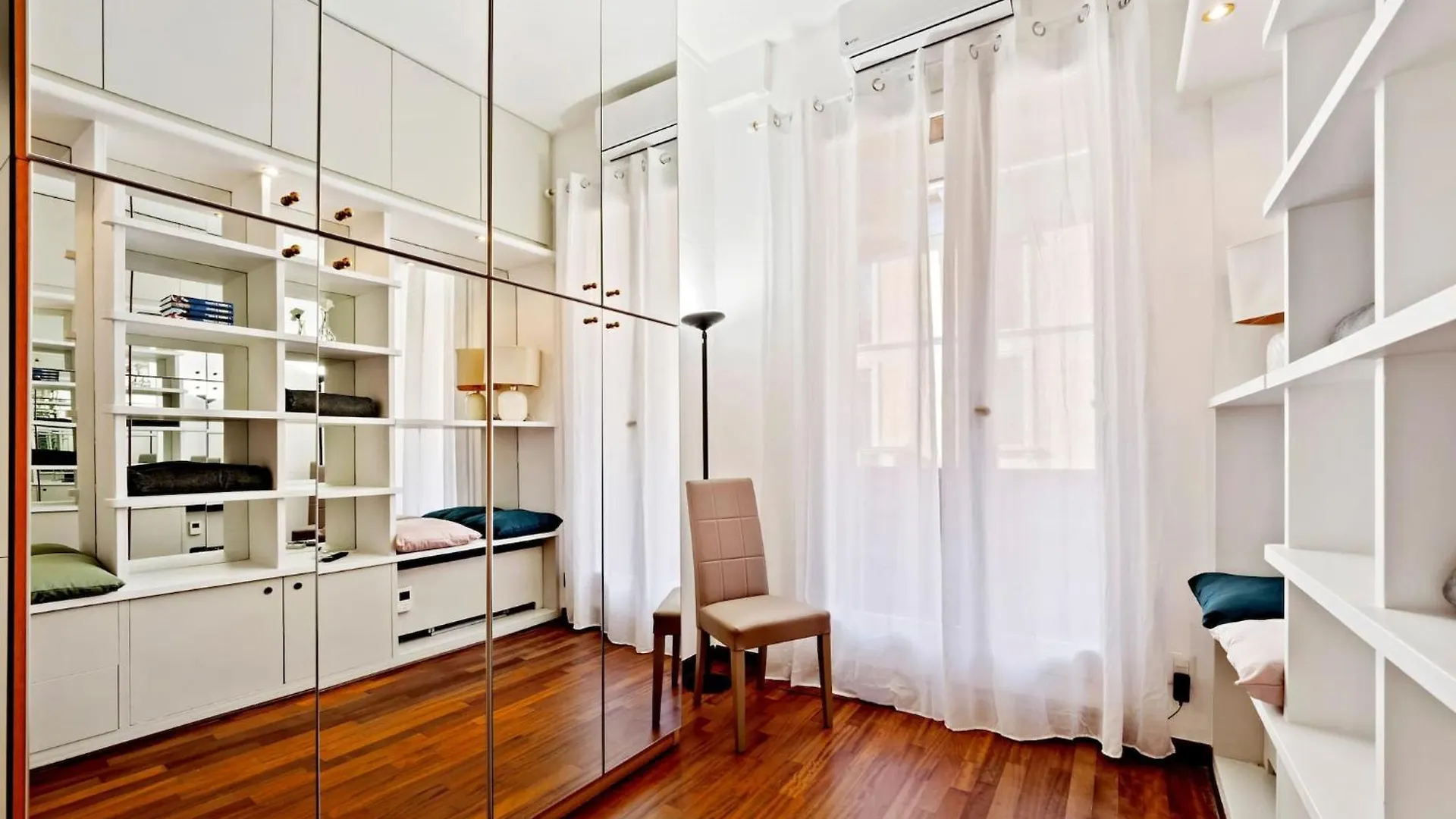 Lovely Apartments In The Hearth Of Brera By Rentopolis Milan Italy