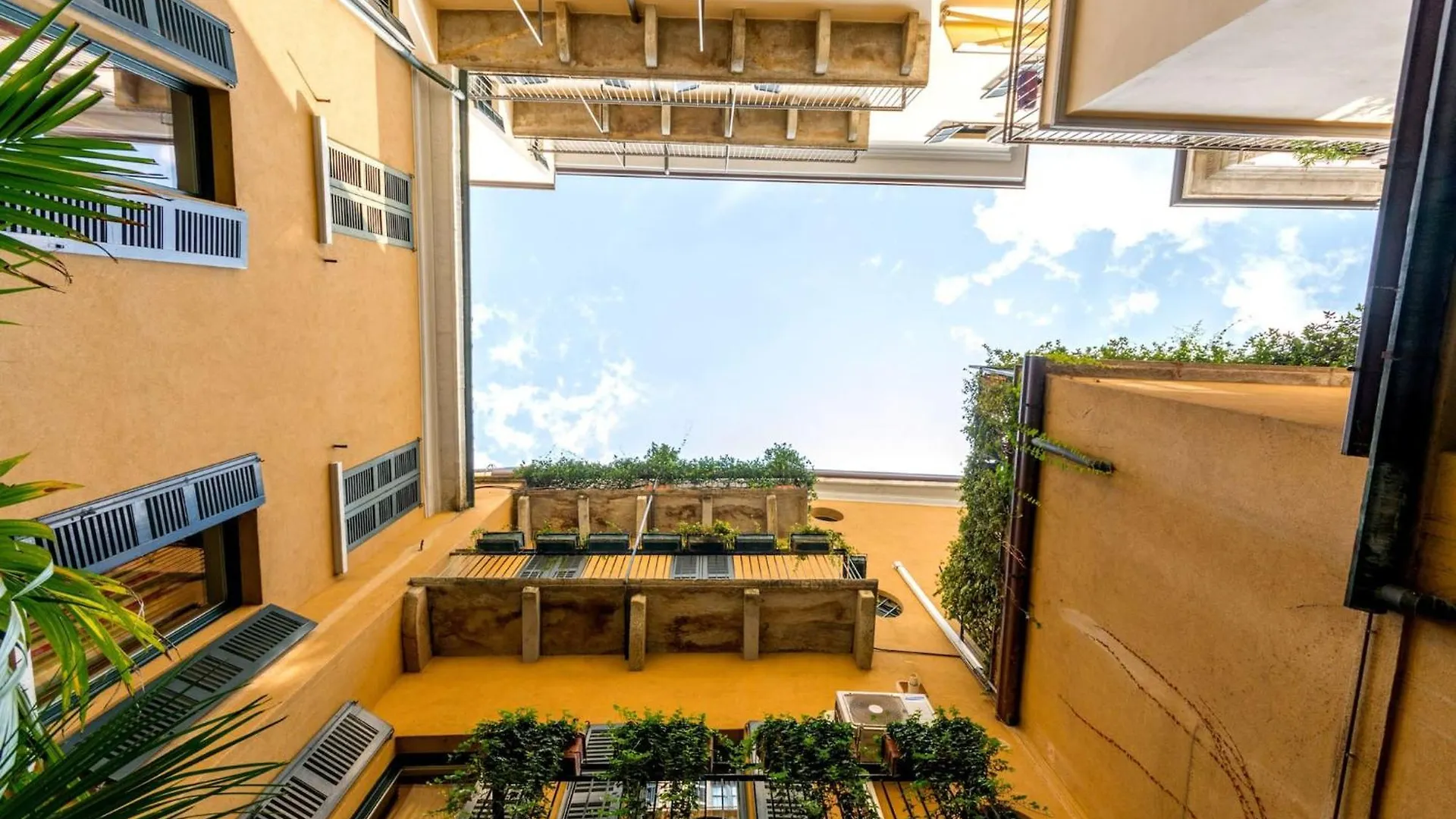 Lovely Apartments In The Hearth Of Brera By Rentopolis Milan